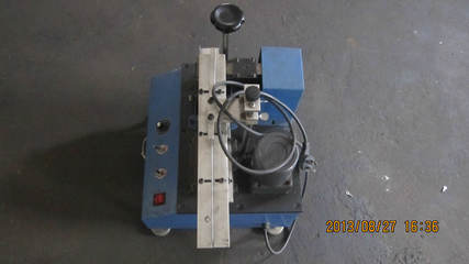 专业高效，精确可靠——供应CN全自动LED剪脚机